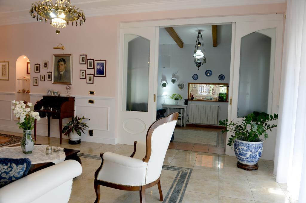 Il Giardino Delle Jacaranda Bed & Breakfast Talsano Exterior photo