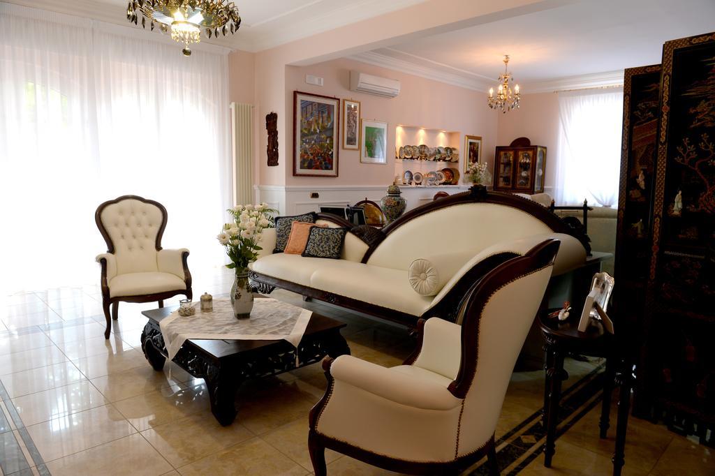 Il Giardino Delle Jacaranda Bed & Breakfast Talsano Exterior photo