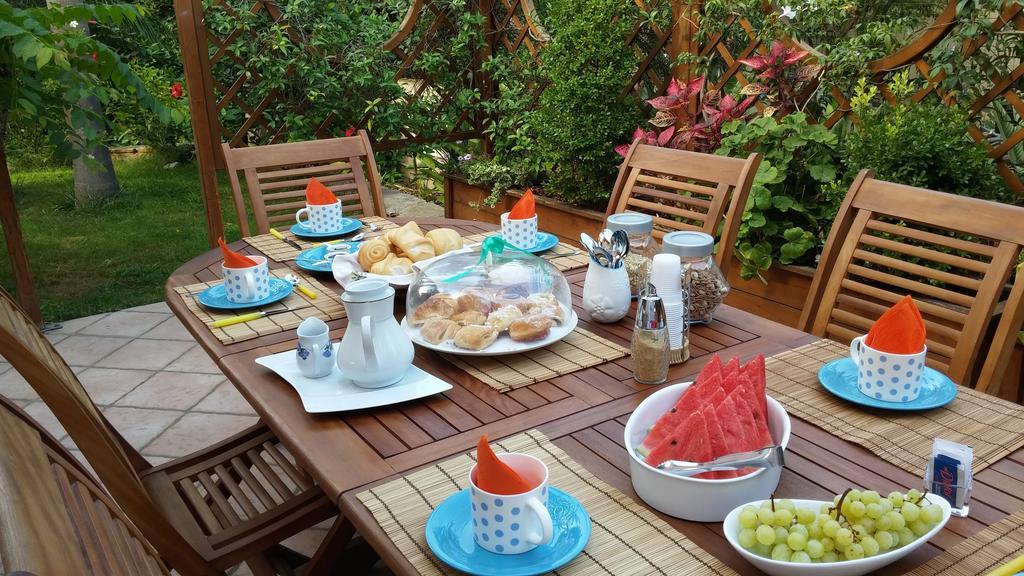 Il Giardino Delle Jacaranda Bed & Breakfast Talsano Exterior photo