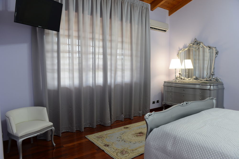 Il Giardino Delle Jacaranda Bed & Breakfast Talsano Exterior photo