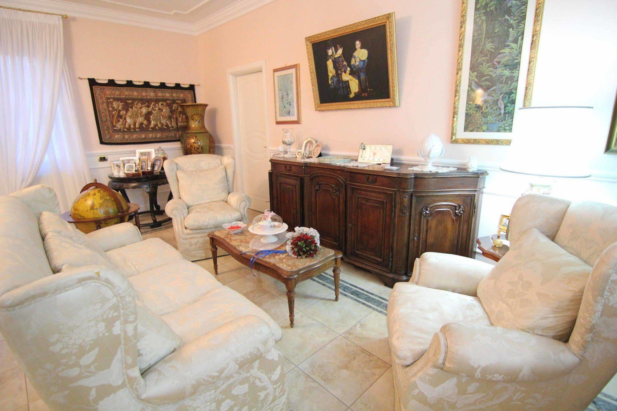 Il Giardino Delle Jacaranda Bed & Breakfast Talsano Exterior photo