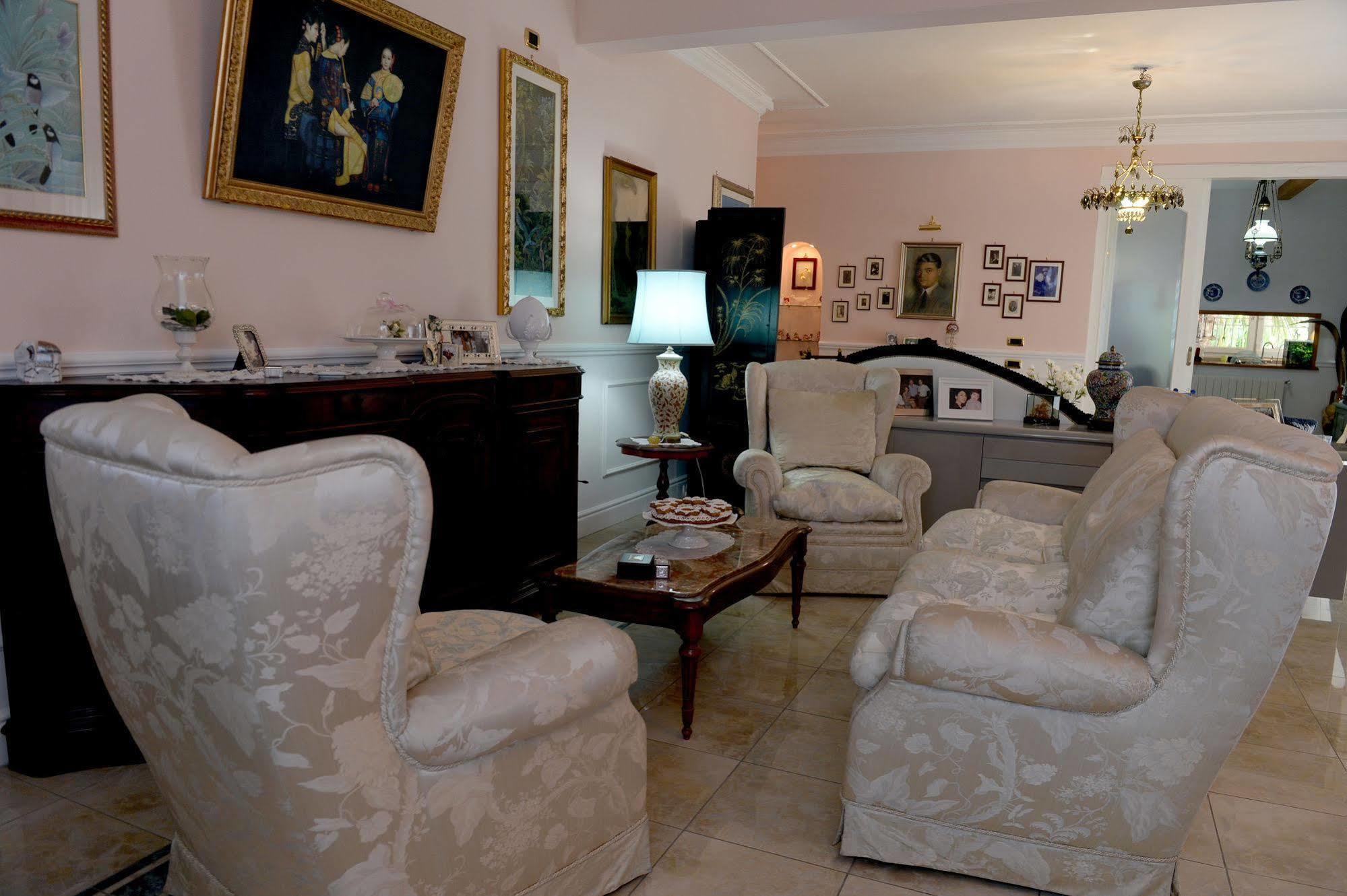 Il Giardino Delle Jacaranda Bed & Breakfast Talsano Exterior photo