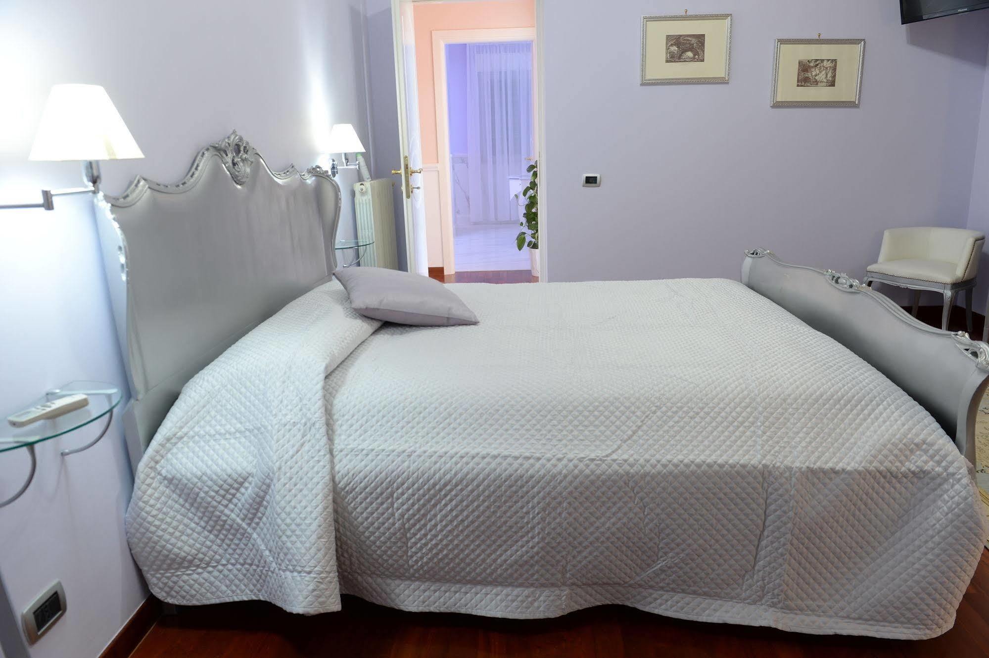 Il Giardino Delle Jacaranda Bed & Breakfast Talsano Exterior photo