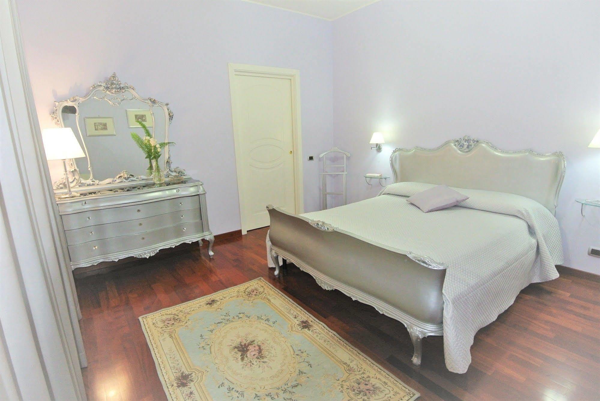 Il Giardino Delle Jacaranda Bed & Breakfast Talsano Exterior photo